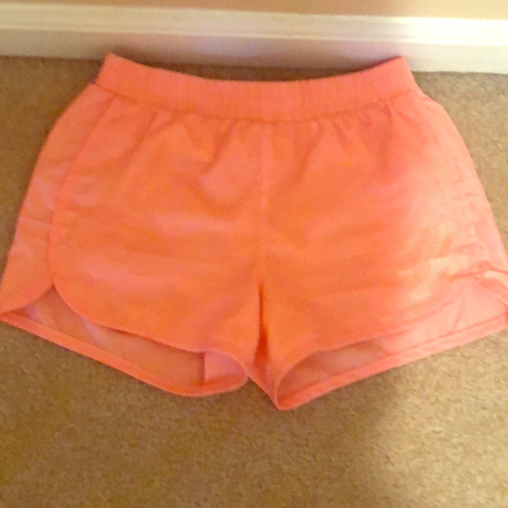 Girls Puma Peach\Pink sport shorts